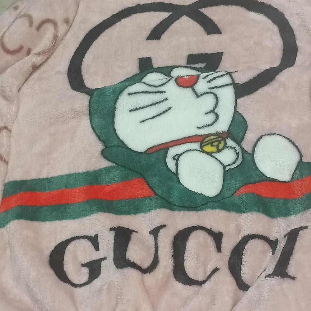Pink doraemon Gucci - Picture 3 of 7